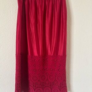 Chic Red Lace Maxi Skirt